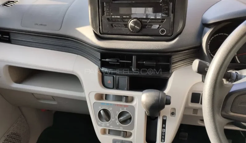 
								Daihatsu Move L SA 3 2021 full									