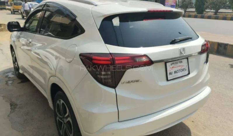 
								Honda Vezel Hybrid Z Honda Sensing 2018 full									