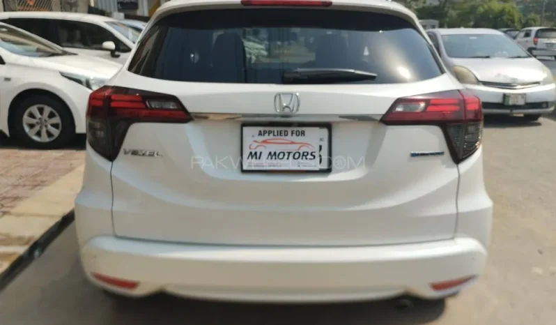 
								Honda Vezel Hybrid Z Honda Sensing 2018 full									
