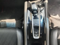 
										Honda Vezel Hybrid Z Honda Sensing 2018 full									