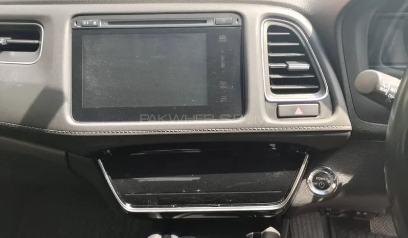 
								Honda Vezel Hybrid Z Honda Sensing 2018 full									