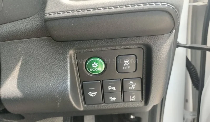 
								Honda Vezel Hybrid Z Honda Sensing 2018 full									