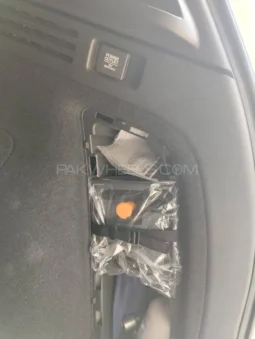 
										Honda Vezel Hybrid Z Honda Sensing 2018 full									