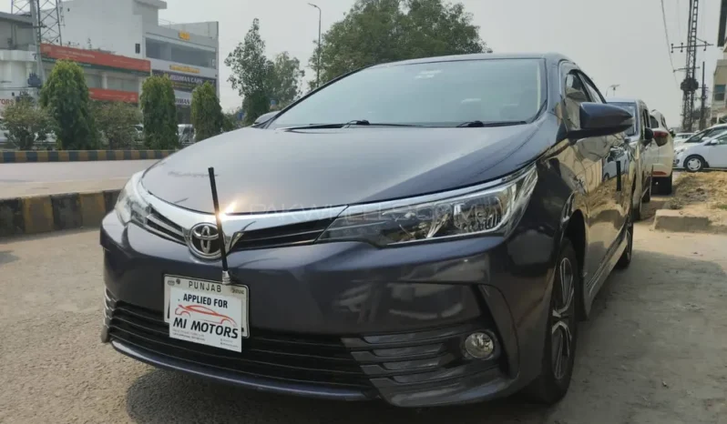 
								Toyota Corolla Altis Automatic 1.6 2020 full									