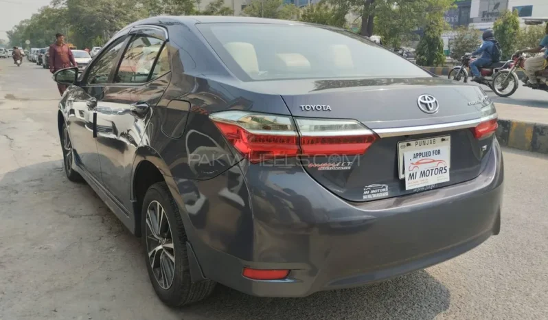 
								Toyota Corolla Altis Automatic 1.6 2020 full									
