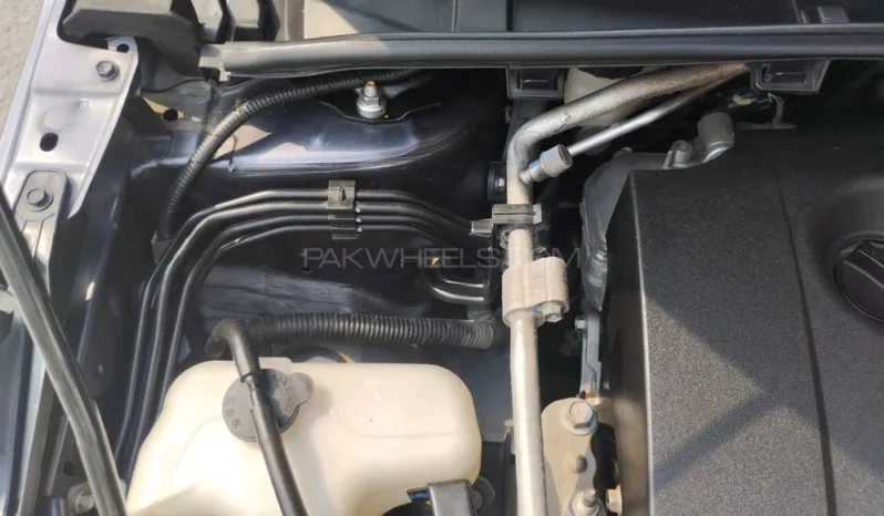 
								Toyota Corolla Altis Automatic 1.6 2020 full									