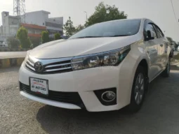 
										Toyota Corolla Altis Grande CVT-i 1.8 2017 full									