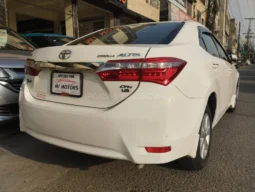 
										Toyota Corolla Altis Grande CVT-i 1.8 2017 full									