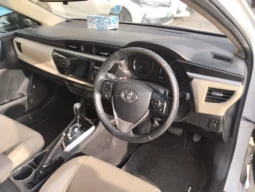
										Toyota Corolla Altis Grande CVT-i 1.8 2017 full									