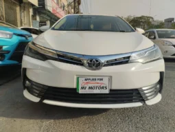 
										Toyota Corolla Altis Grande CVT-i 1.8 2020 full									