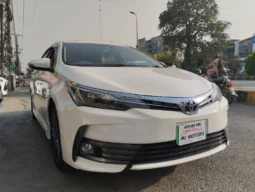 
										Toyota Corolla Altis Grande CVT-i 1.8 2020 full									