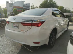 
										Toyota Corolla Altis Grande CVT-i 1.8 2020 full									