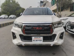 
										Toyota Hilux Revo V Automatic 2.8 2019 full									