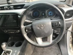 
										Toyota Hilux Revo V Automatic 2.8 2019 full									
