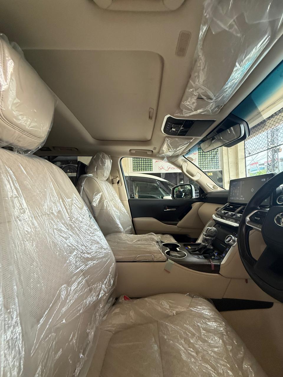 
								Toyota Land Cruiser LC300 (2023) full									
