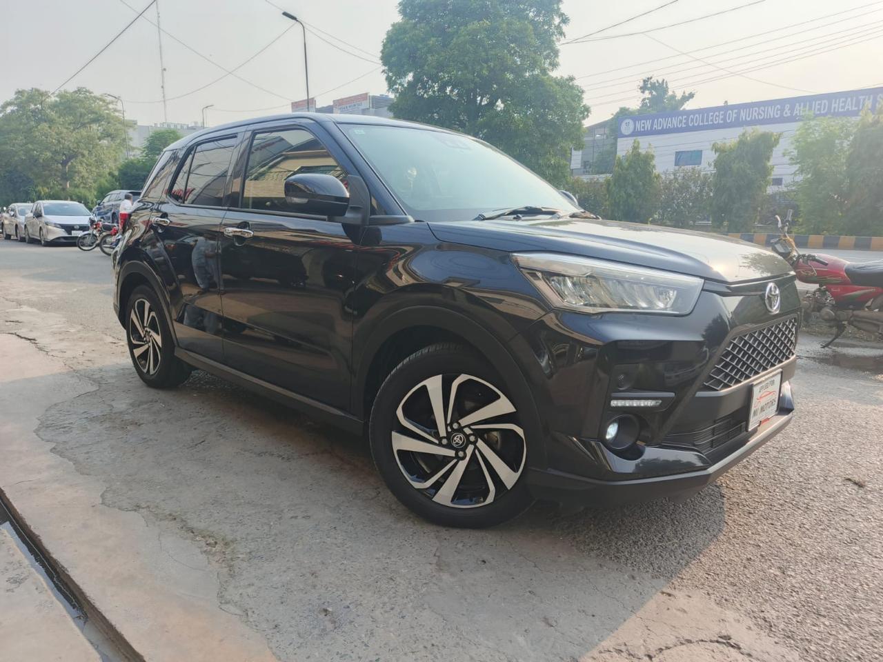 
								Best Toyota Raize Z Package 2021 for Sale in Lahore- MI Motors full									